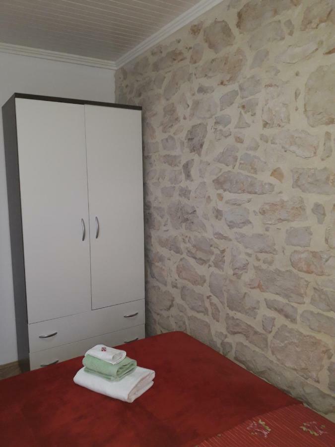 Apartment Karla Snb Lozovac Exterior foto