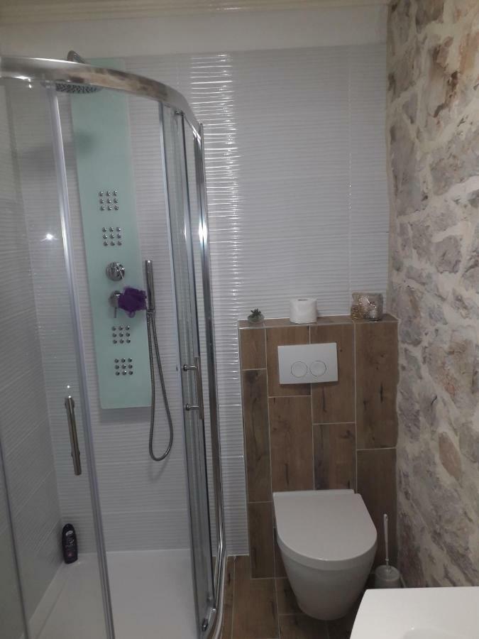 Apartment Karla Snb Lozovac Exterior foto